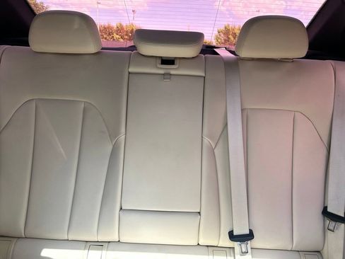 Used 2019 BMW 330i Sedan RWD image 13