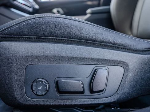 Used 2026 BMW 330i Sedan image 15