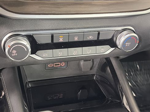 Used 2023 Nissan Altima 2.5 SV image 21