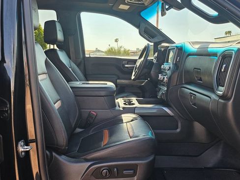 Used 2022 GMC Sierra 1500 AT4 w/ AT4 Preferred Package AWD/4WD image 19