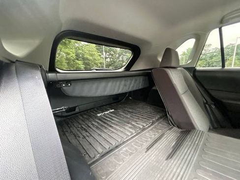 Used 2021 Toyota RAV4 XLE AWD/4WD image 39