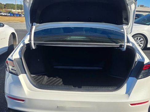 Used 2025 Honda Accord LX image 12