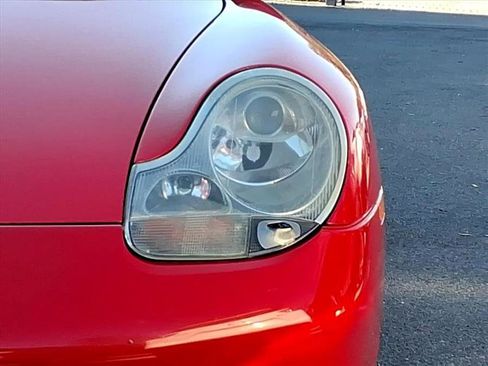 Used 2001 Porsche 911 Cabriolet image 5