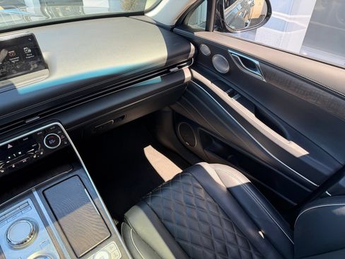 Used 2023 Genesis GV80 3.5T w/ Prestige Package AWD/4WD image 7