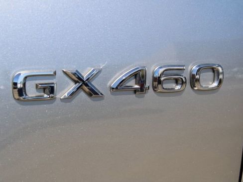 Used 2023 Lexus GX 460 Premium w/ Premium Package AWD/4WD image 9