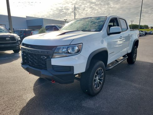 Used 2022 Chevrolet Colorado ZR2 w/ LPO, Power Package AWD/4WD image 3