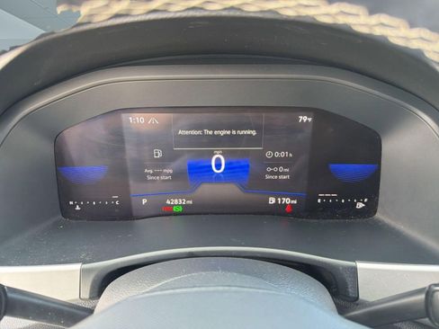 Certified 2023 Volkswagen Atlas Cross Sport SE image 18