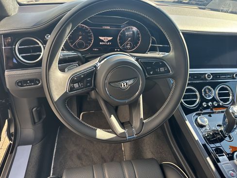 Used 2023 Bentley Continental GT Mulliner image 19