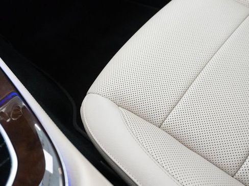 Used 2022 Mercedes-Benz E 450 4MATIC Sedan w/ Driver Assistance Package image 17