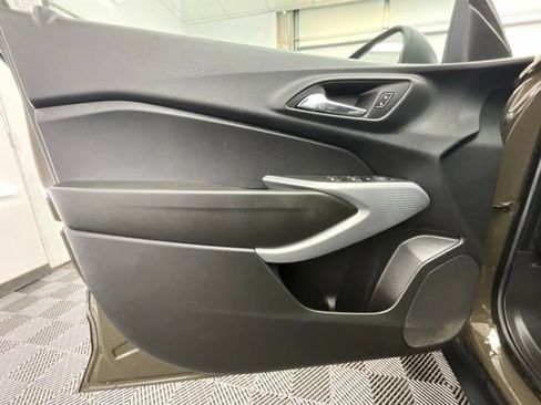Used 2024 Chevrolet Trax LS FWD image 12