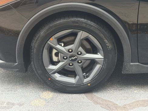 Used 2025 Kia K4 FWD image 30