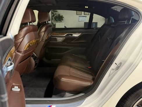 Used 2016 BMW 740i RWD image 10