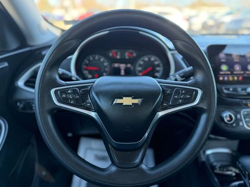 Used 2023 Chevrolet Malibu LT FWD image 19