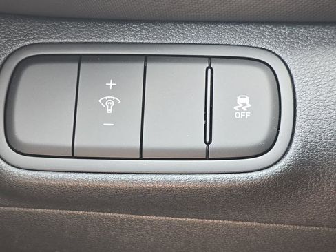 New 2026 Hyundai Venue SE FWD image 25