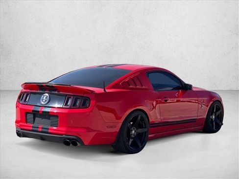 Used 2011 Ford Mustang Shelby GT500 w/ SVT Performance Pkg RWD image 3