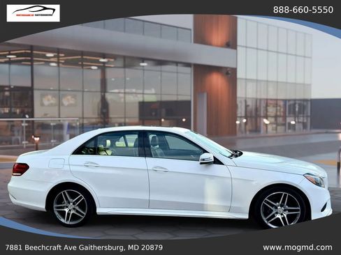Used 2016 Mercedes-Benz E 400 4MATIC Sedan image 4
