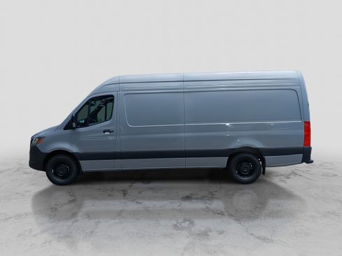 New 2025 Mercedes-Benz Sprinter 2500 image 8