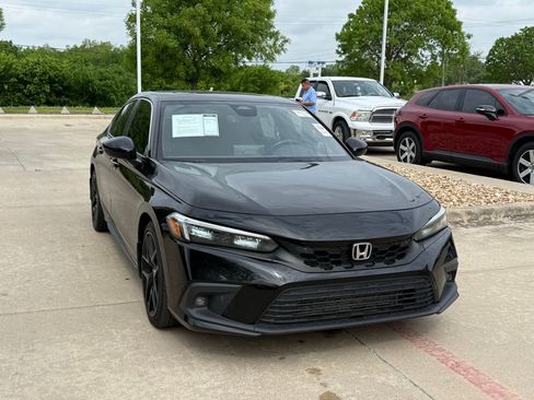 Used 2022 Honda Civic Sport Touring image 8
