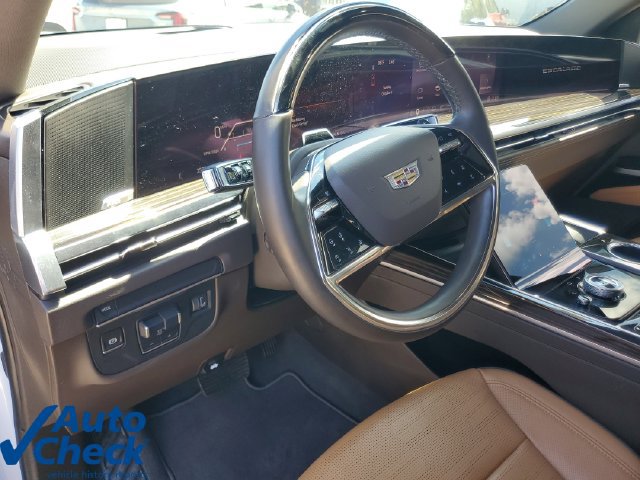 Used 2025 Cadillac Escalade ESV Premium Luxury RWD image 21