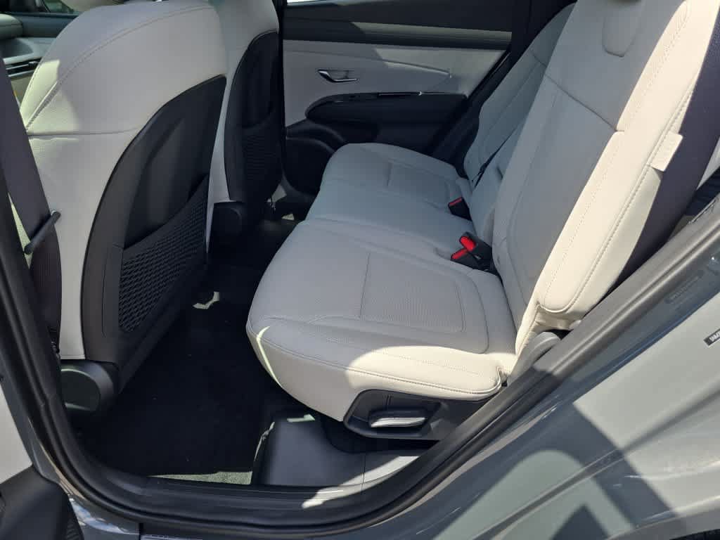 New 2026 Hyundai Tucson Limited w/ Tow & Go Package FWD image 21