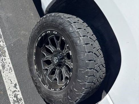 Used 2021 RAM 1500 Sport w/ Night Edition image 7