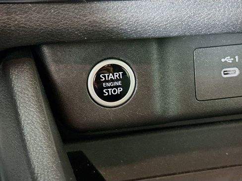 Used 2023 Nissan Rogue SV AWD/4WD image 20