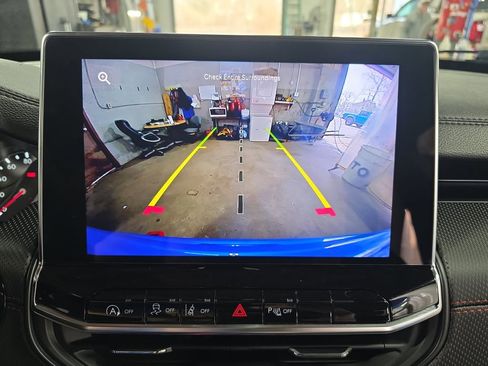 Used 2024 Jeep Compass Trailhawk w/ Trailhawk Convenience Group image 22