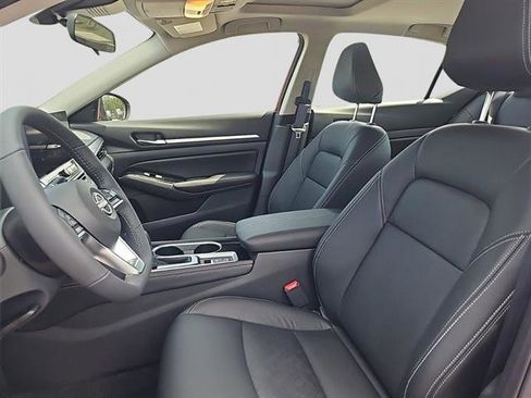New 2025 Nissan Altima 2.5 SL image 7