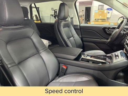 New 2026 Lincoln Aviator AWD image 25