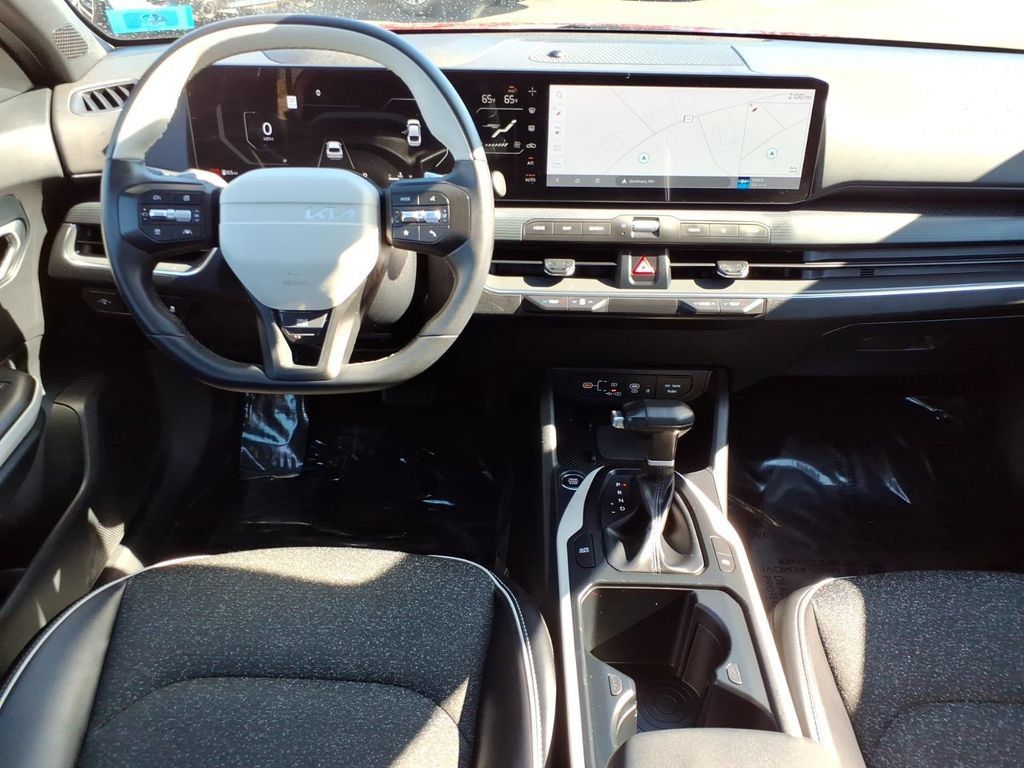 Used 2025 Kia K4 GT-Line FWD image 13
