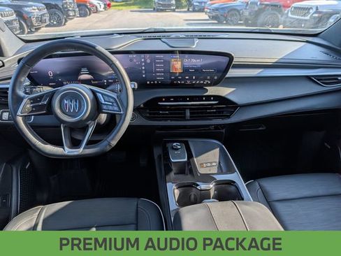 Used 2025 Buick Enclave Sport Touring w/ Power Package FWD image 25