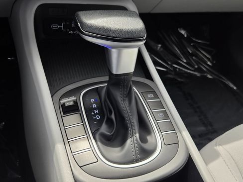 Used 2026 Hyundai Kona SE FWD image 19