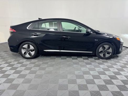 Used 2020 Hyundai Ioniq Limited FWD image 30