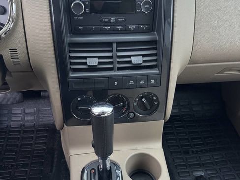 Used 2008 Ford Explorer Sport Trac XLT image 35