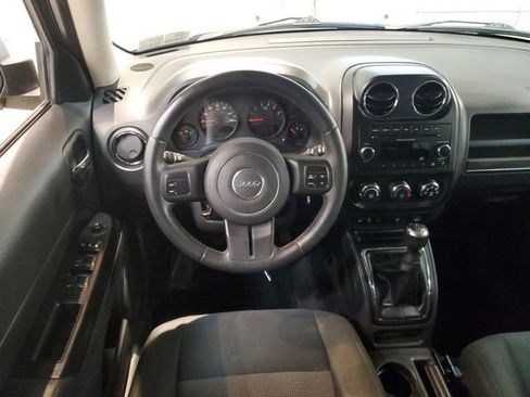 Used 2012 Jeep Patriot Latitude image 14