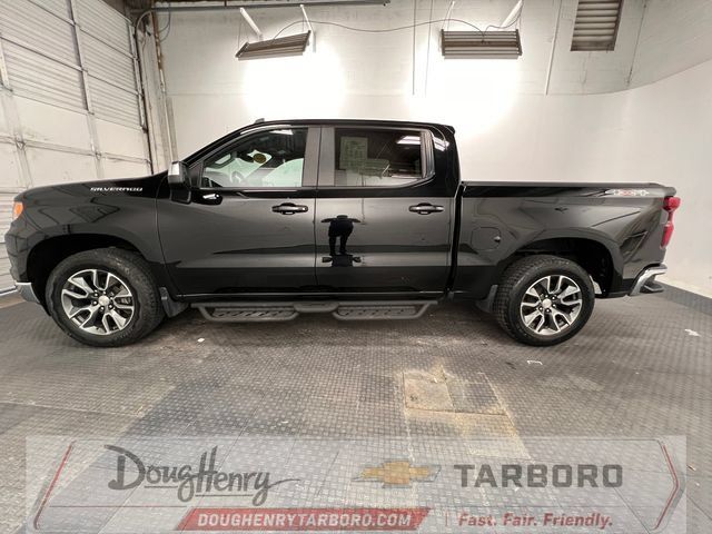 Used 2023 Chevrolet Silverado 1500 LT AWD/4WD image 4