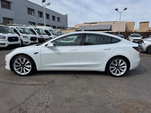 Used 2018 Tesla Model 3 Long Range image 8