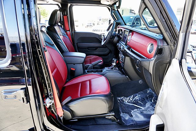 Used 2023 Jeep Wrangler Unlimited Rubicon 4xe AWD/4WD image 18