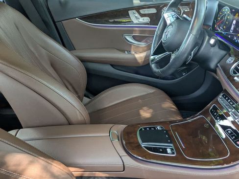 Used 2023 Mercedes-Benz E 350 4MATIC Sedan image 25