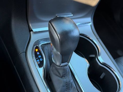 Used 2018 Jeep Grand Cherokee Laredo RWD image 21
