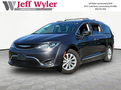 Used 2018 Chrysler Pacifica Touring-L Plus