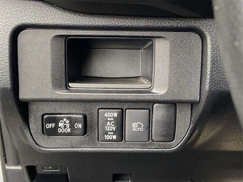 Used 2019 Toyota Tacoma TRD Off-Road image 27