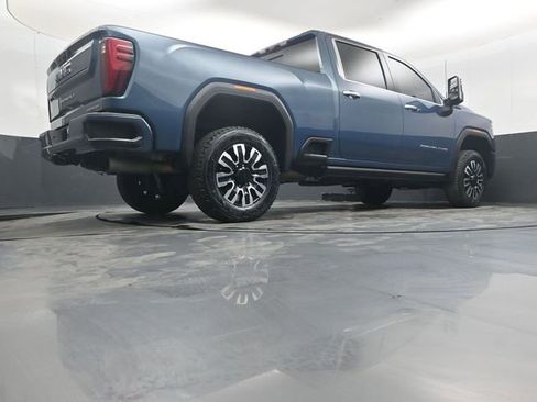 Used 2024 GMC Sierra 2500 Denali Ultimate AWD/4WD image 43