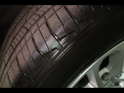 Used 2024 Jeep Grand Cherokee Laredo X w/ Luxury Tech Group I image 10