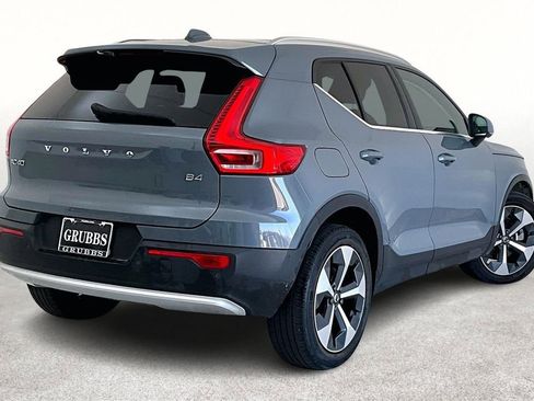 Certified 2023 Volvo XC40 B4 Plus w/ Driver Assist Package image 2