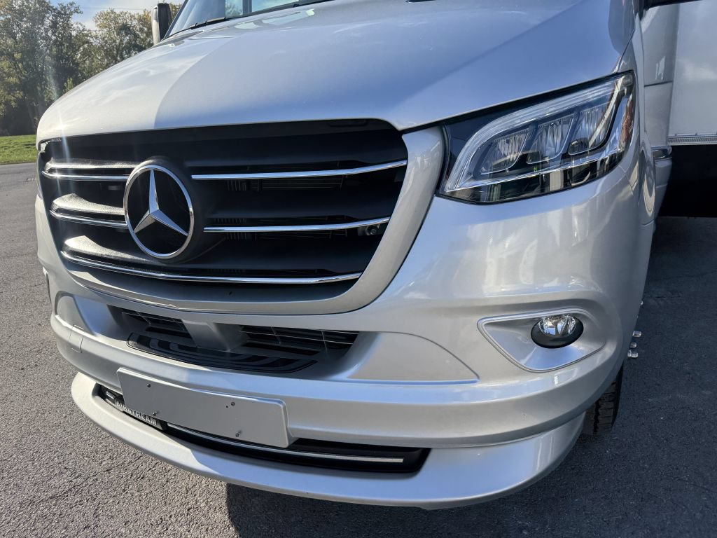 Used 2020 Mercedes-Benz Sprinter 3500 image 5
