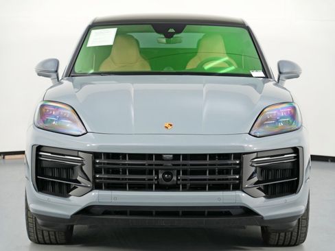 Used 2024 Porsche Cayenne Turbo image 53