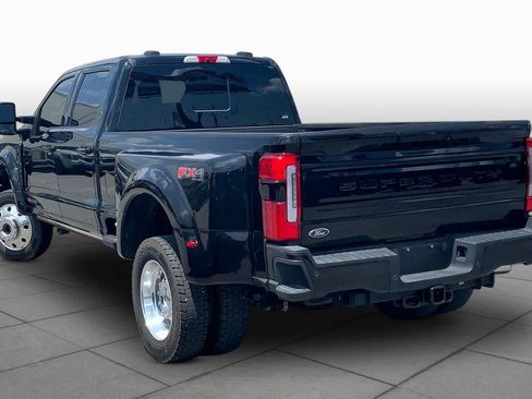 Used 2025 Ford F450 Platinum w/ FX4 Off-Road Package AWD/4WD image 11