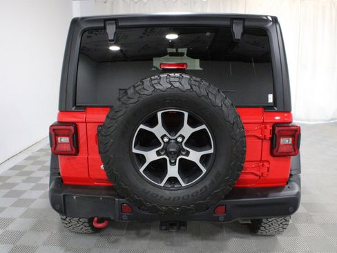 Used 2018 Jeep Wrangler Unlimited Rubicon AWD/4WD image 22