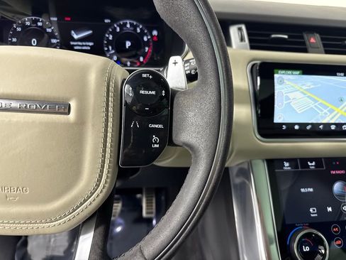 Used 2019 Land Rover Range Rover Sport HST image 18
